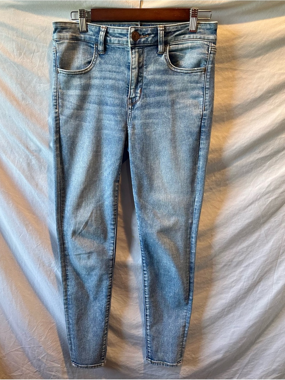 American Eagle Hi-Rise Jeans